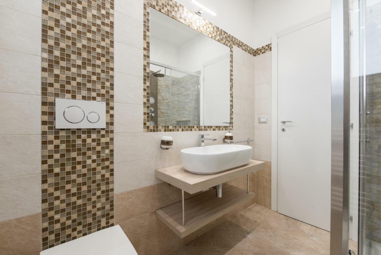 La Fiaba Roma Apartment ภายนอก รูปภาพ