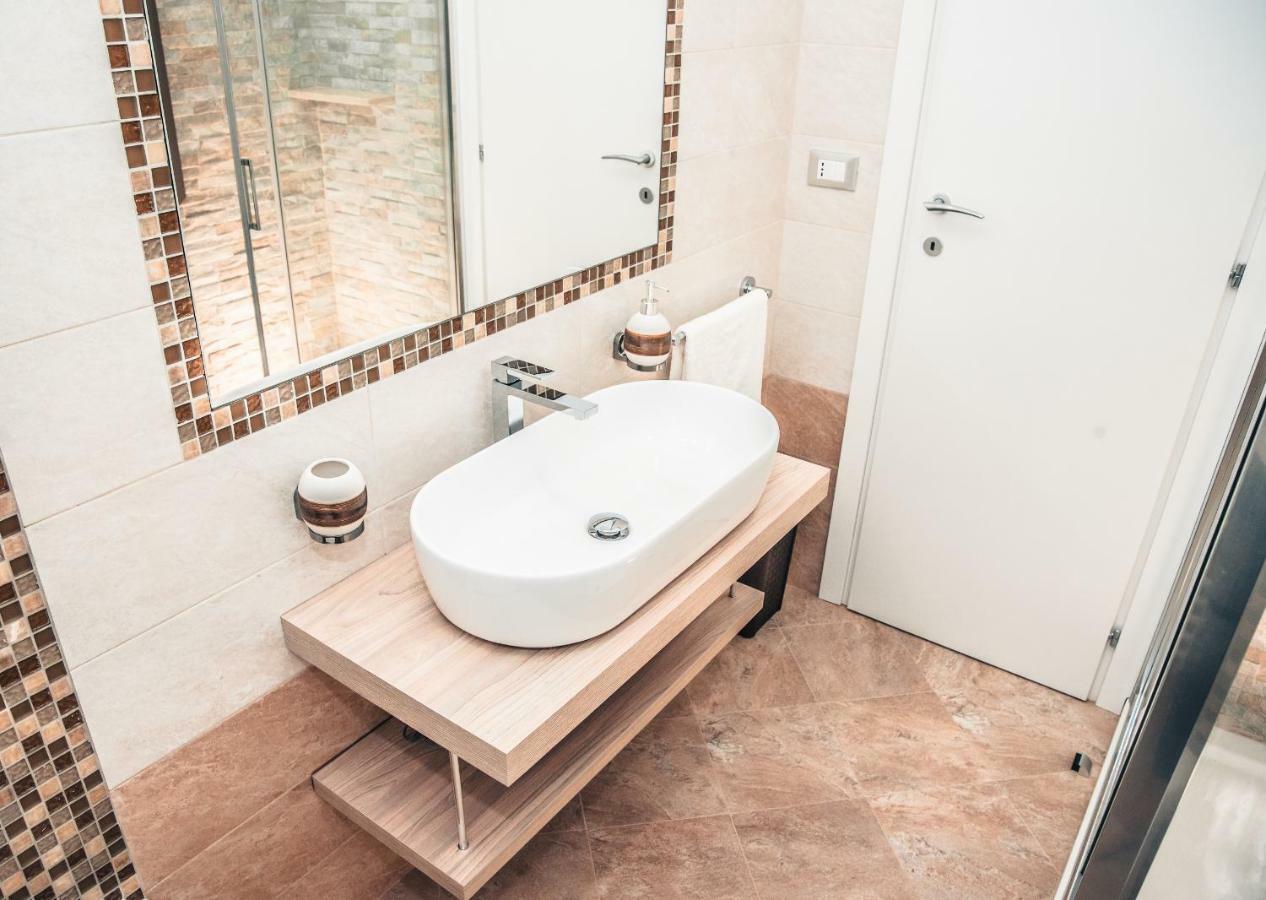 La Fiaba Roma Apartment ภายนอก รูปภาพ