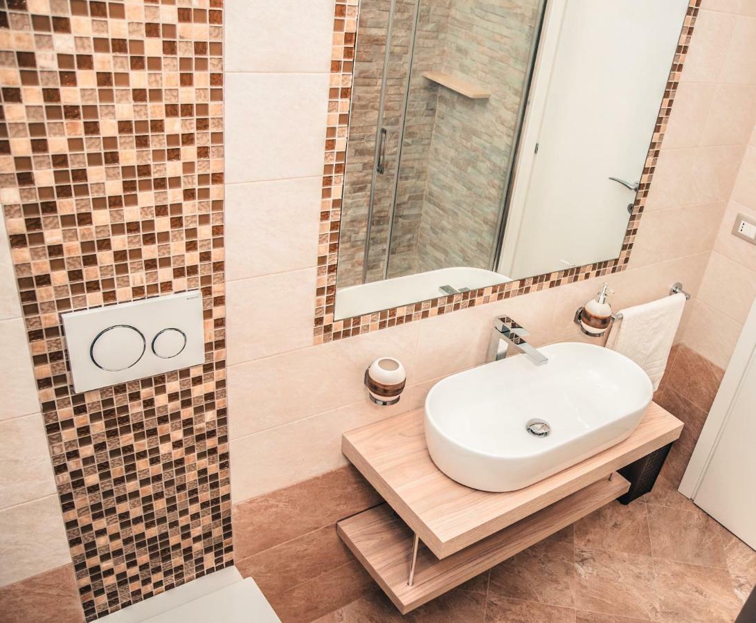 La Fiaba Roma Apartment ภายนอก รูปภาพ
