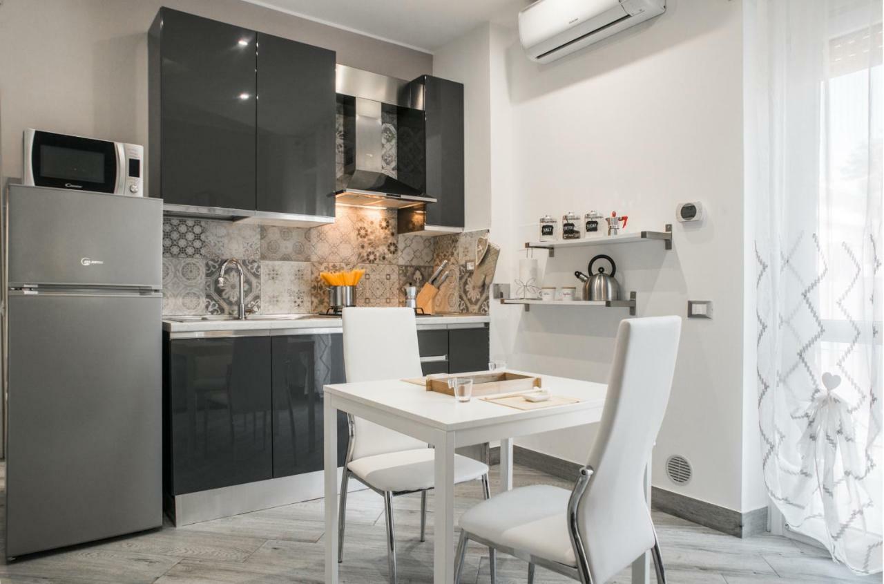 La Fiaba Roma Apartment ภายนอก รูปภาพ